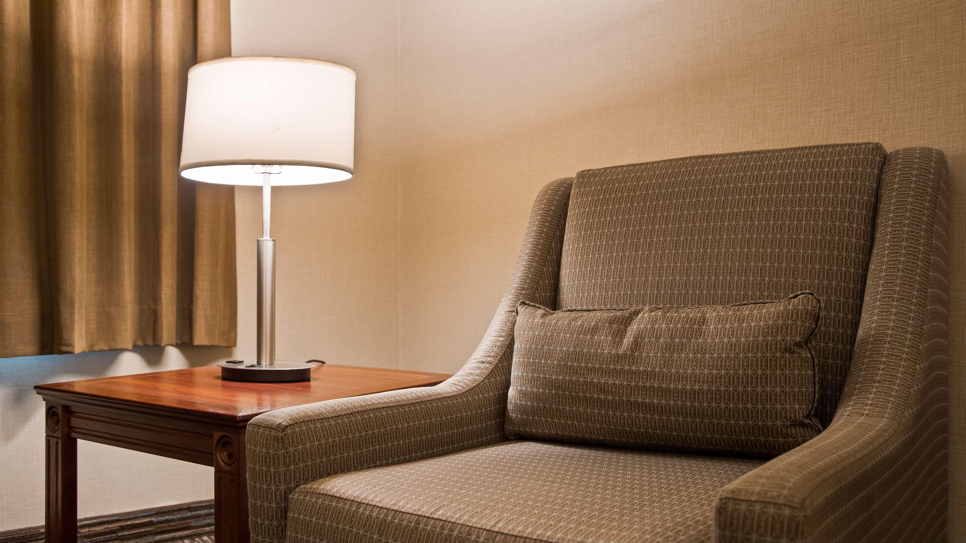 Best Western Brantford Hotel And Conference Centre Экстерьер фото