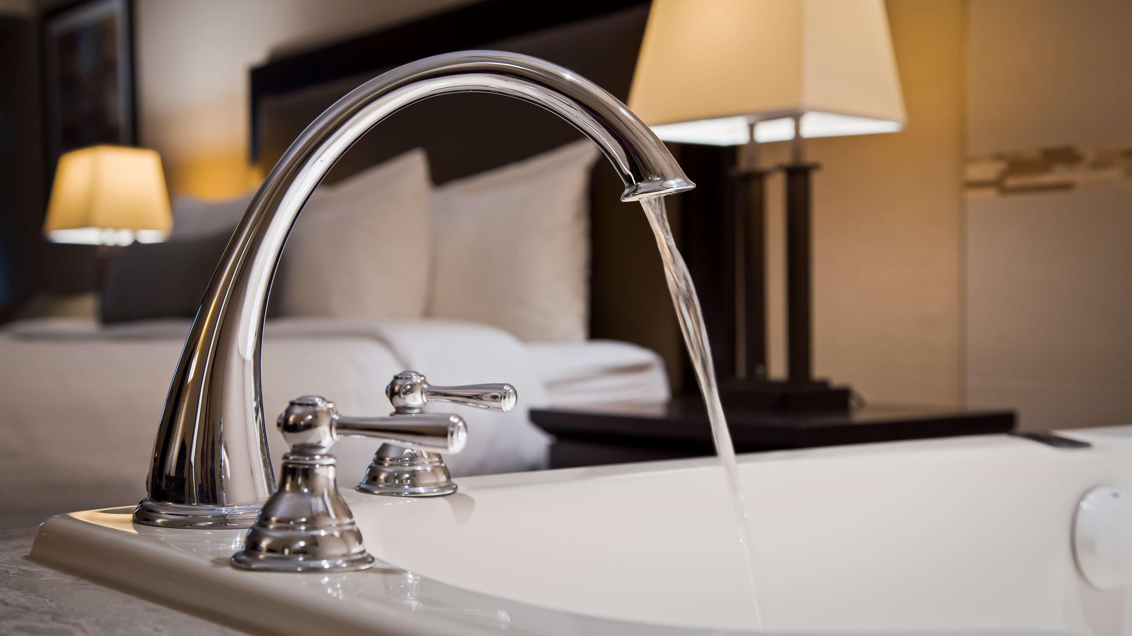 Best Western Brantford Hotel And Conference Centre Экстерьер фото