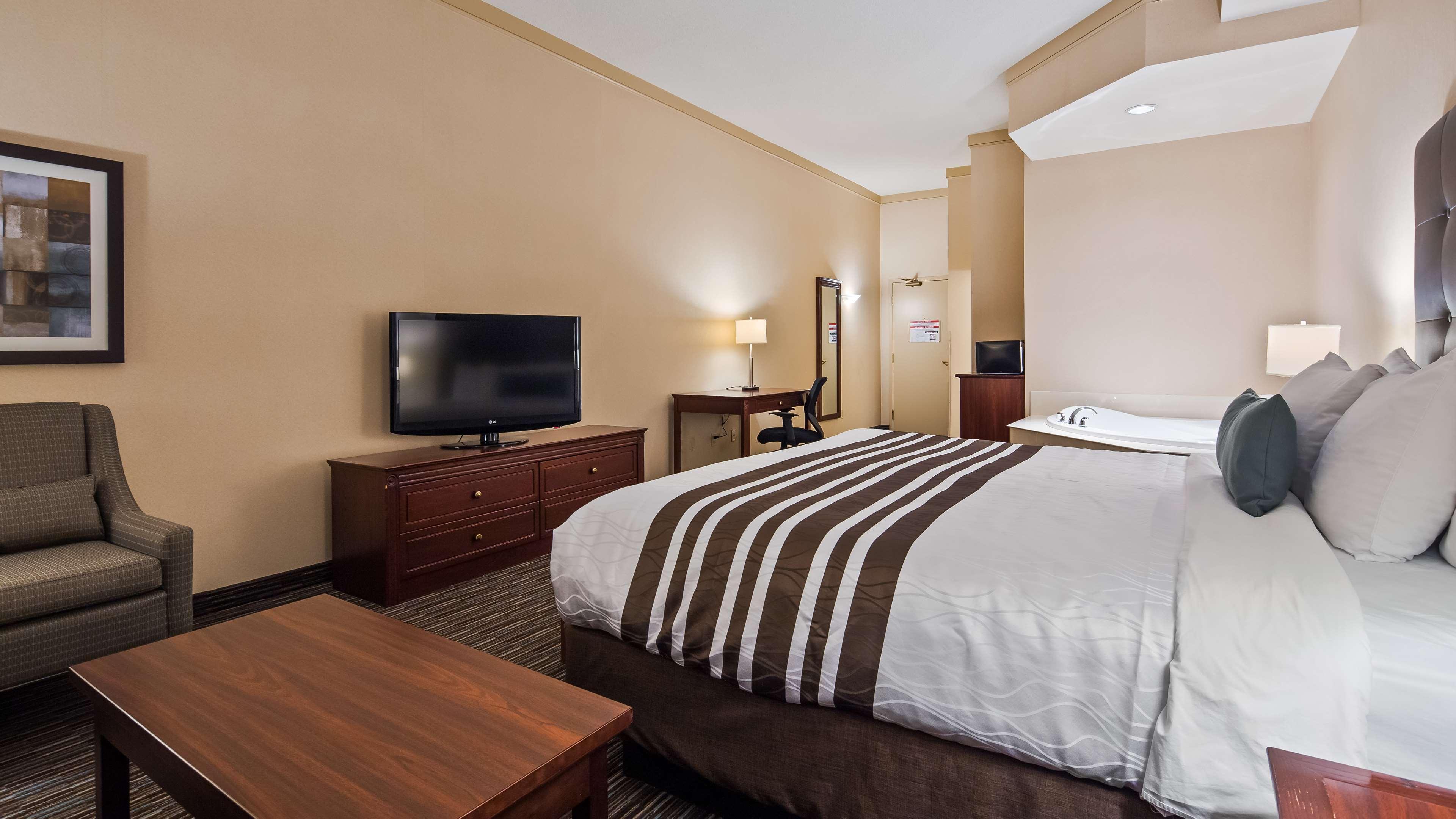 Best Western Brantford Hotel And Conference Centre Экстерьер фото