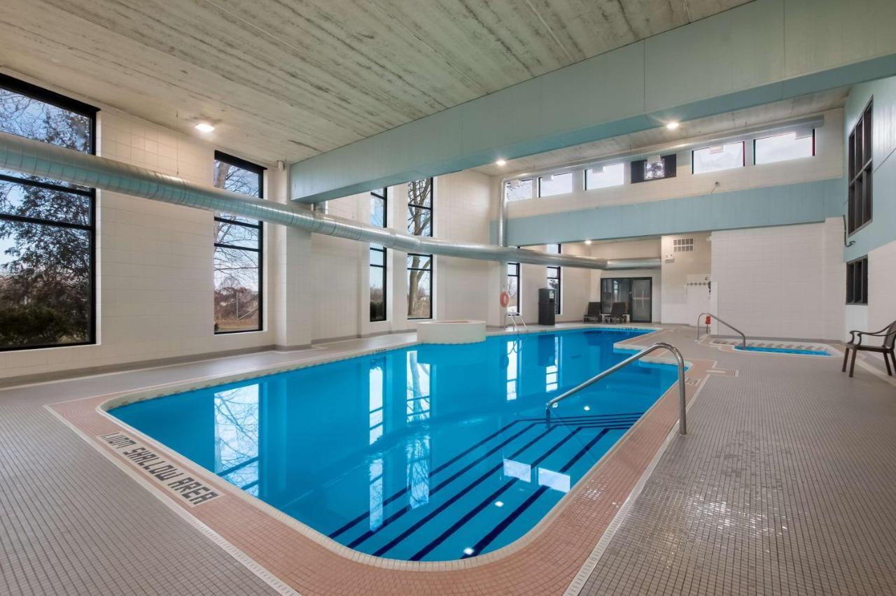 Best Western Brantford Hotel And Conference Centre Экстерьер фото