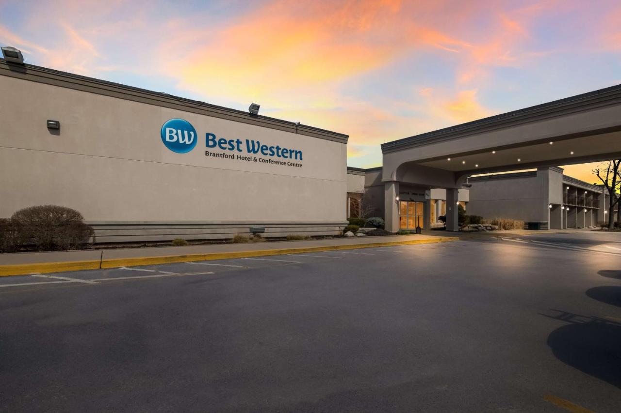 Best Western Brantford Hotel And Conference Centre Экстерьер фото