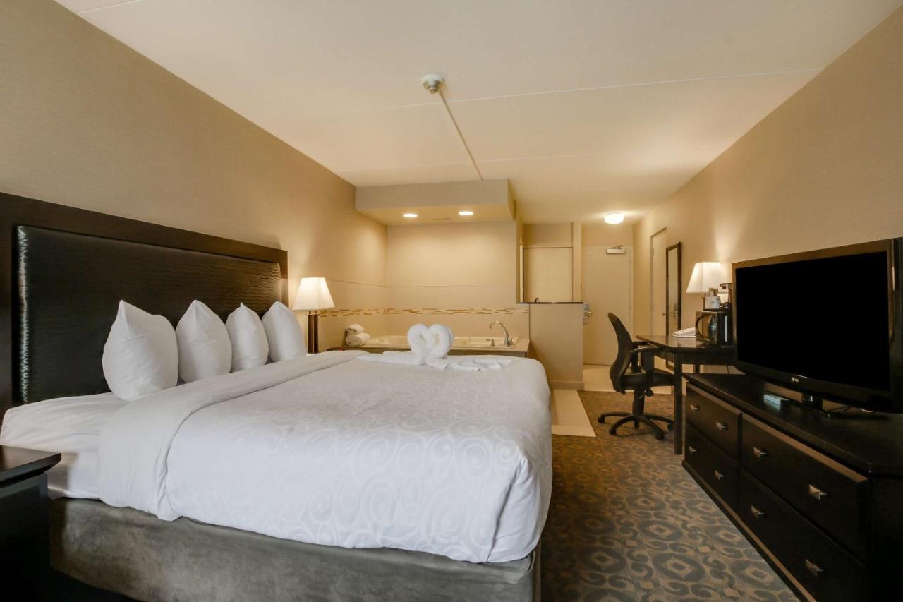 Best Western Brantford Hotel And Conference Centre Экстерьер фото