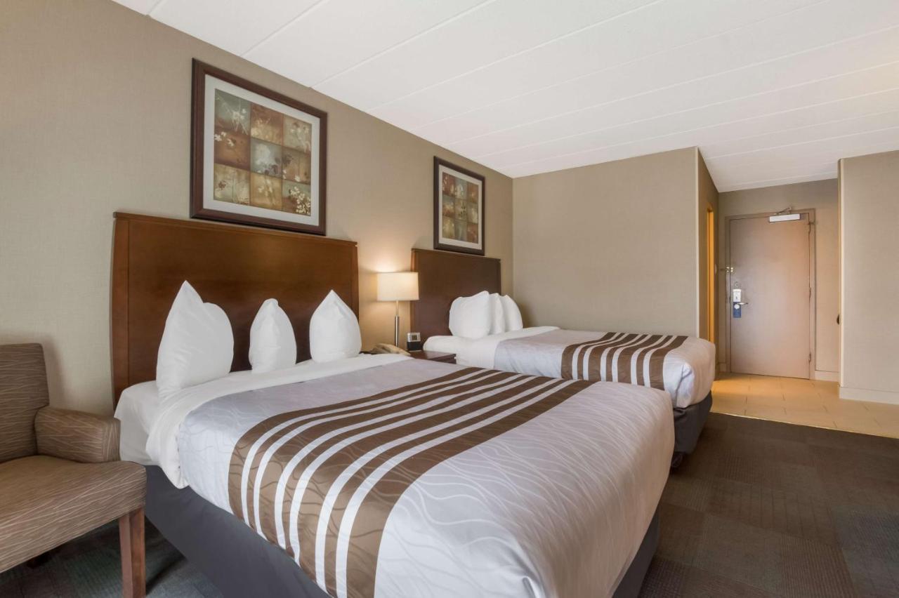 Best Western Brantford Hotel And Conference Centre Экстерьер фото