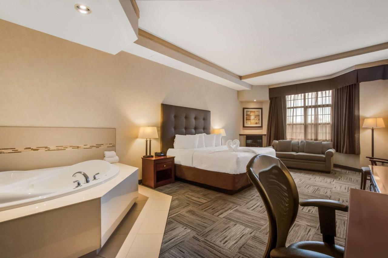 Best Western Brantford Hotel And Conference Centre Экстерьер фото